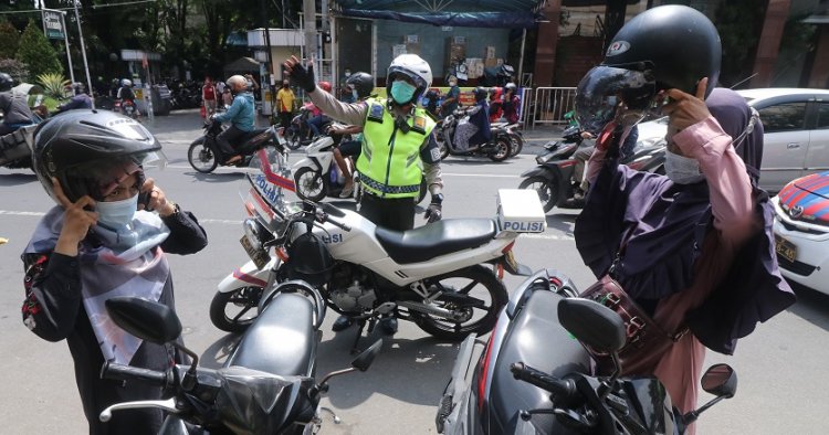 Parkir Liar di Bandung Masih Marak, Perda Derek Belum Maksimal