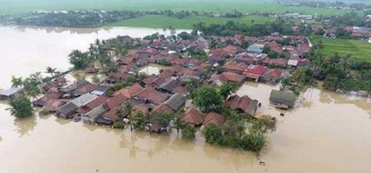 Ratusan Rumah di Karawang Dikepung Banjir