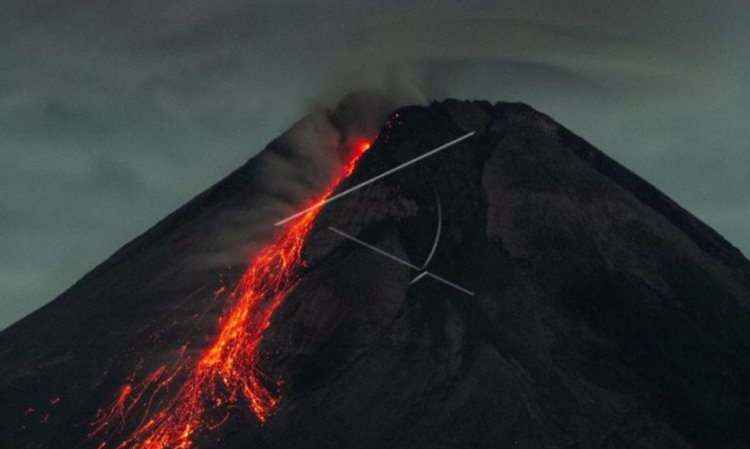 Gunung Merapi Keluarkan Guguran Lava Pijar Sejauh 1.500 Meter