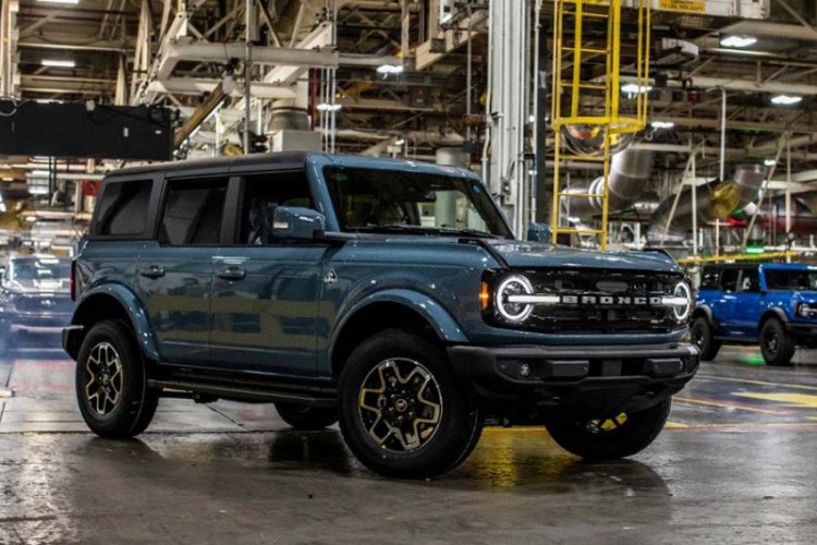 Ford Bronco 2021 Mulai Dikirim ke Para Pemesan