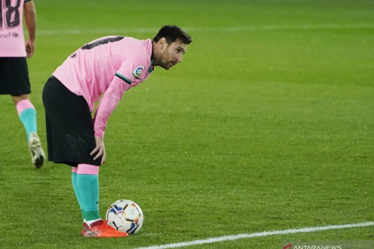 Messi Resmi Bebas Transfer, Barcelona Masih Berjuang Tawarkan Kontrak Baru