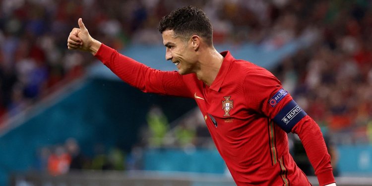 MU Sudah Kirim Tawaran Kontrak untuk Ronaldo?