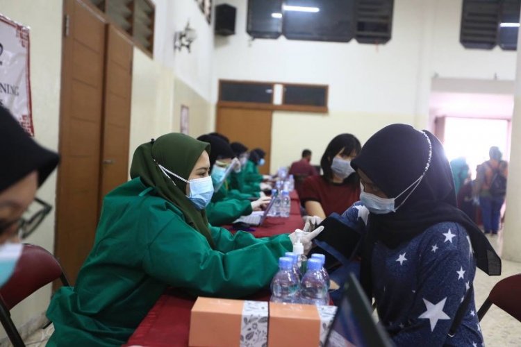 Miliki 1.000 Vaksinator, Yana Optimistis Kota Bandung Capai Target 50 Ribu per Hari