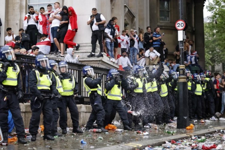 Polisi London tangkap 86 orang saat final Euro 2020