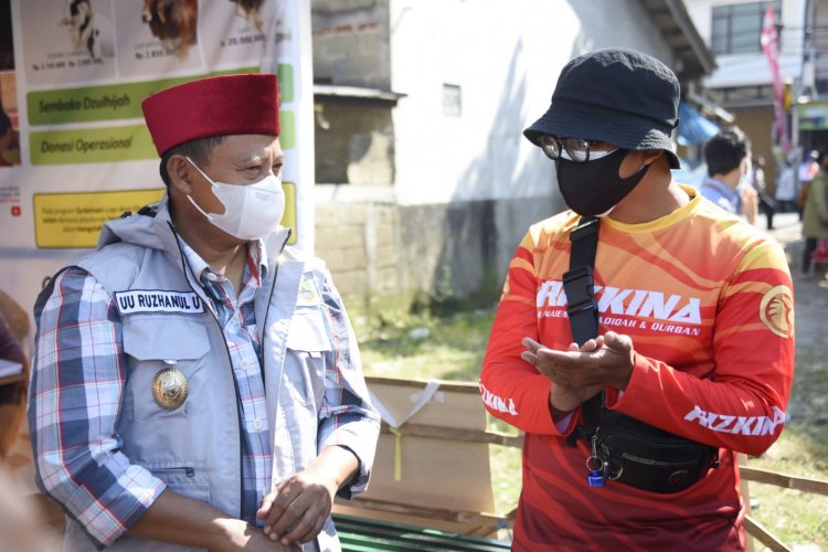 Sidak Jelang Idul Adha, Pak Uu Apresiasi Pasar Hewan Kurban di Cimahi