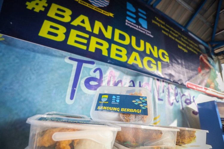 Pemkot Bandung Salurkan 10.000 Paket Makanan Siap Saji