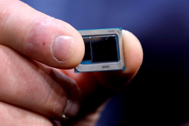 Apple prediksi kekurangan chip untuk iPhone