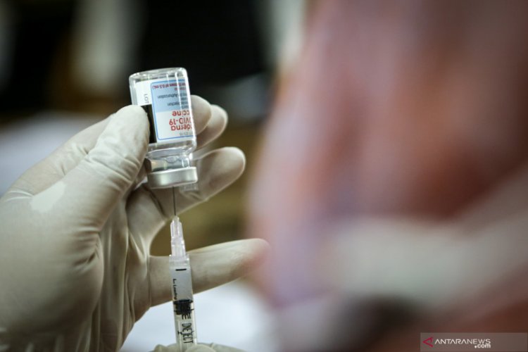 Disuntik Vaksin Modena, Apa Saja Reaksi yang Muncul?