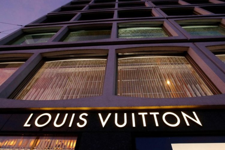 Louis Vuitton Bantah Suplai Bahan Baju Dinas DPRD Kota Tangerang