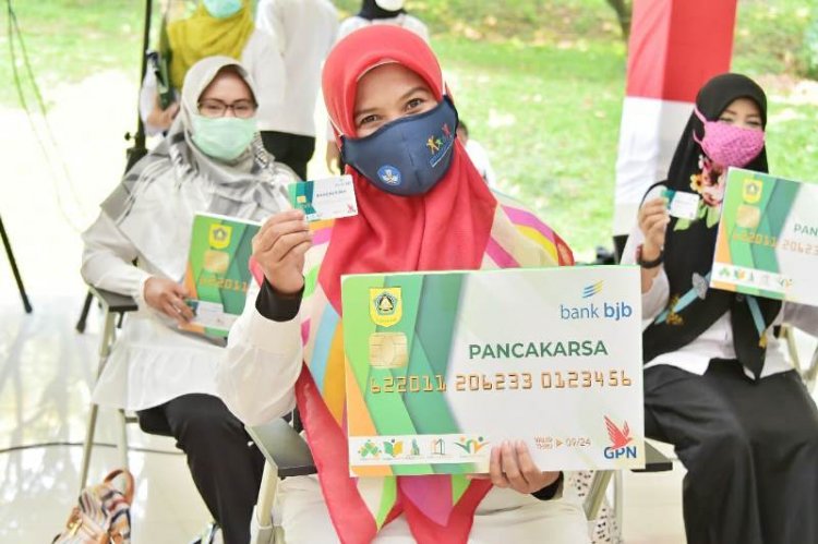 Guru Non-PNS Dapat Bantuan Insentif dari Pemkab Bogor