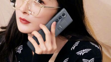Ponsel 5G 'Flagship' Ramah Kantong yang Ditunggu Milenial