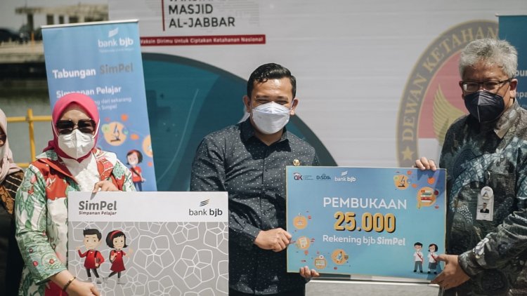 Percepat Penanganan Pandemi Covid-19, bank bjb Dukung Gebyar Vaksin Jabar Juara 2021