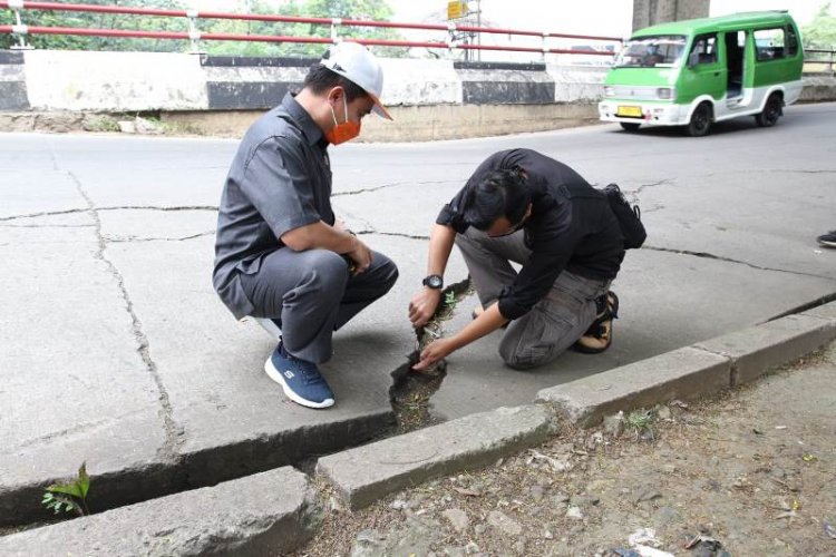 Jalan Ambles di Jalan Soleh Iskandar, Ketua DPRD Minta Penanganan Sementara
